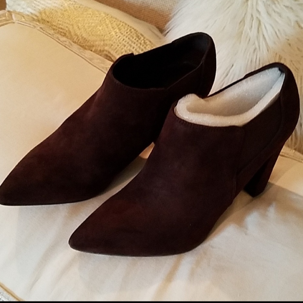 Trendy Marc Fisher Brown Suede BOOTS Booties 8.5
